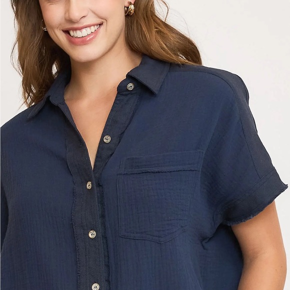 Umgee Washed Cotton Gauze Button Down Top - Picture 2 of 5